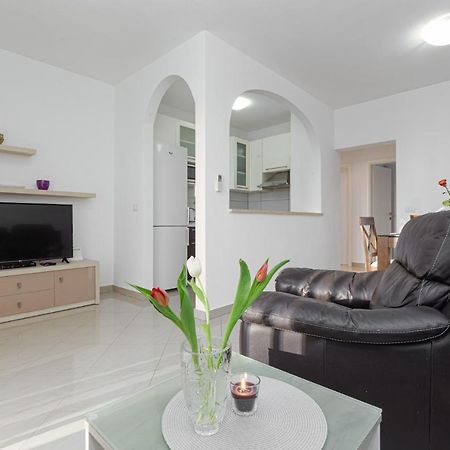 Koraca B4 Apartamento Kirmenjak Exterior foto