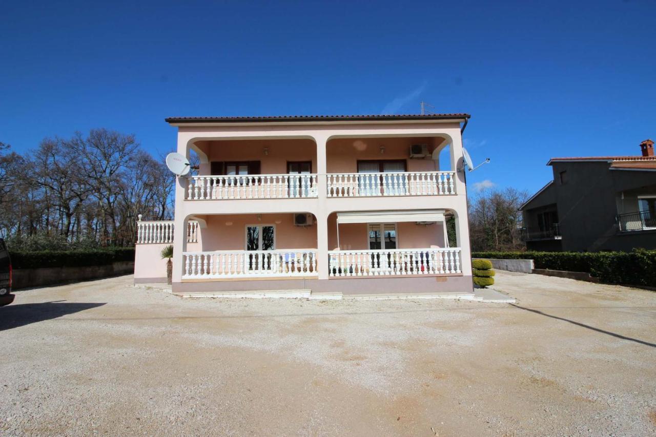 Koraca B4 Apartamento Kirmenjak Exterior foto